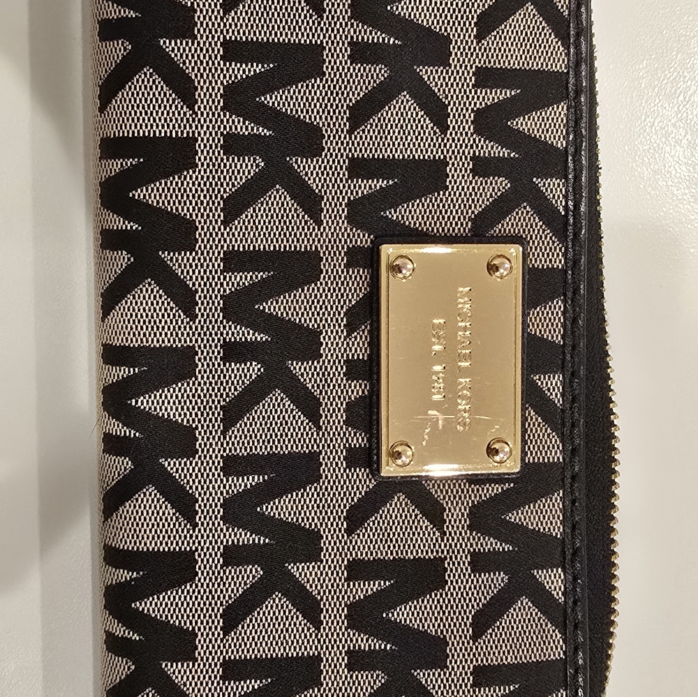 Wallet - Picture 7 of 8
